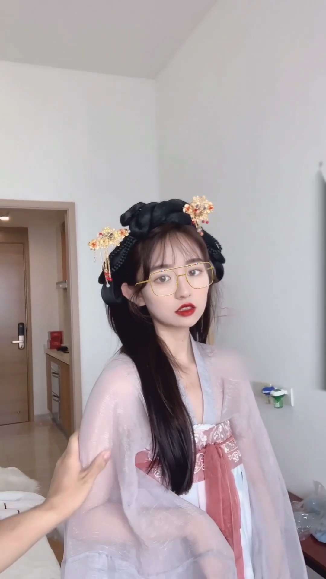 不见星空汉服小姐姐气质胜似仙女下凡沉沦在世间肉欲中