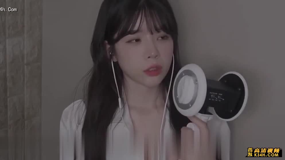 ASMR–美女舔耳朵_yeonchu（日韩）